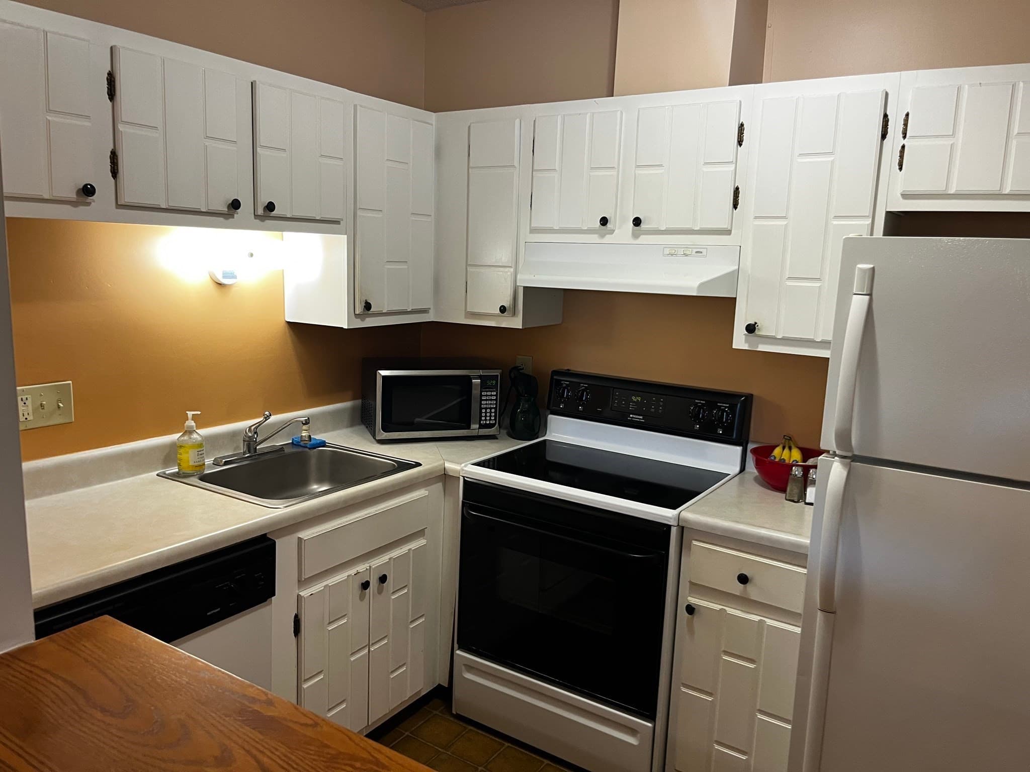 Condominium at 150 Rumford Avenue # 418, Mansfield MA 02048, photo 9 of 30