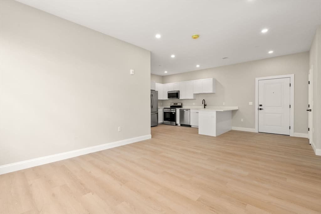 7 Cross St # 306, Wilmington MA 01887 photo 6