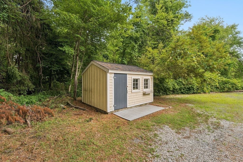 26 Foster Street, Mattapoisett MA 02739 photo 22