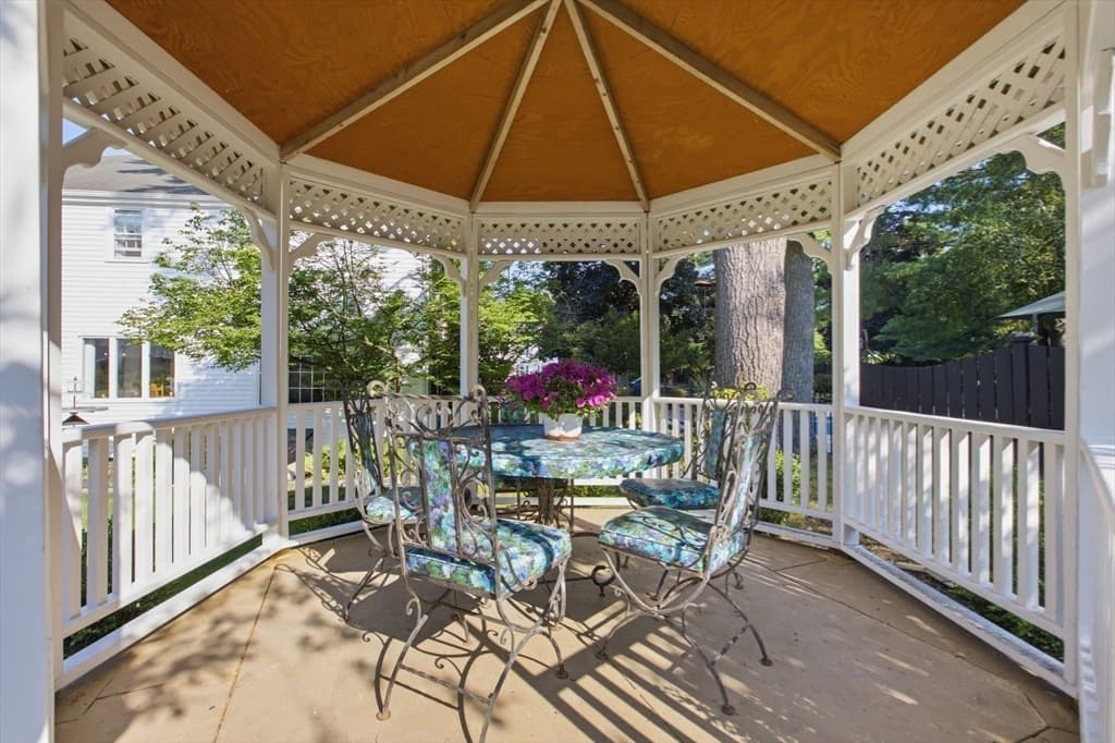 Single Family Residence at 2 Russell Road, Lynnfield MA 01940, Lynnfield, photo 38 of 42