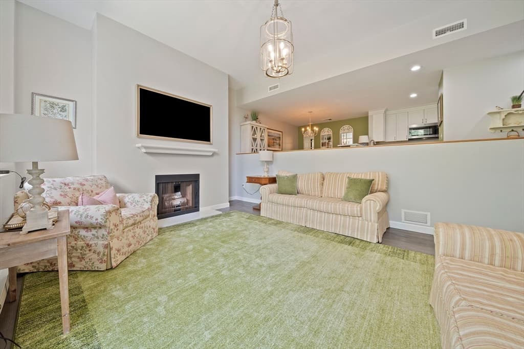 100 Parks St # 18, Duxbury MA 02332 photo 6