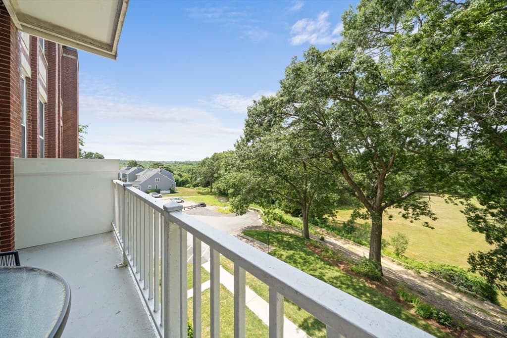100 Parks St # 18, Duxbury MA 02332 photo 8