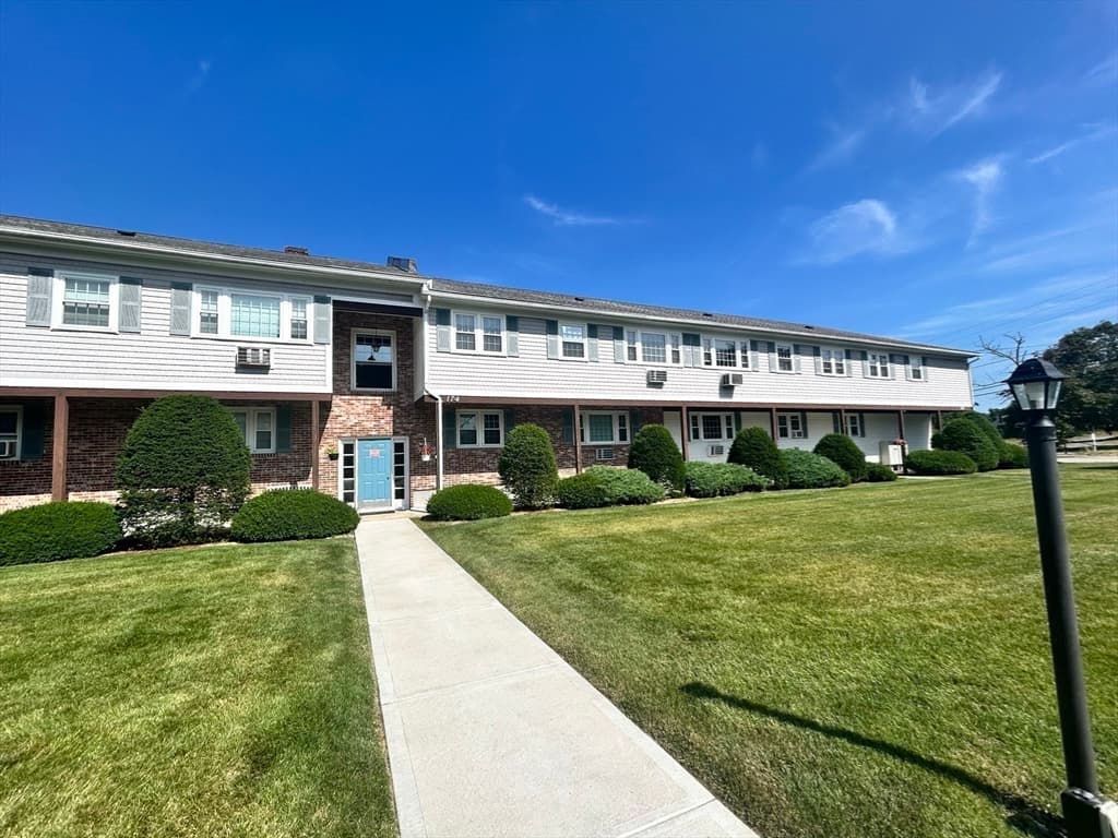 174 Upper County # 5, Dennis MA 02639