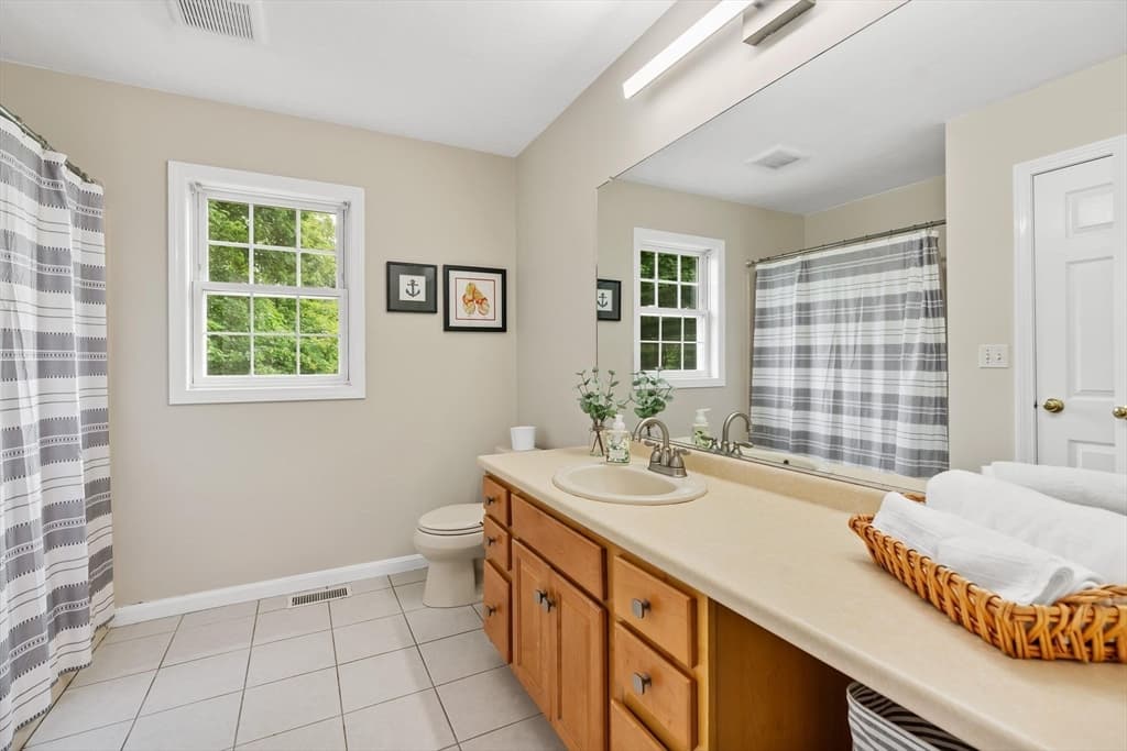 2 Ture Ln, Holbrook MA 02343 photo 25