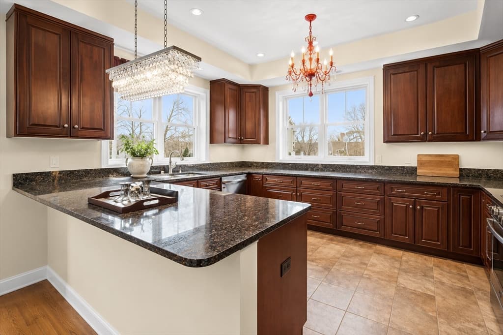 127 Johnson Woods Dr # 127, Reading MA 01867 photo 9