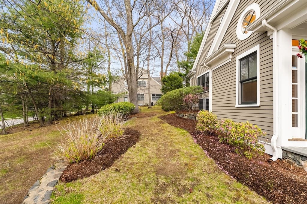 127 Johnson Woods Dr # 127, Reading MA 01867 photo 38