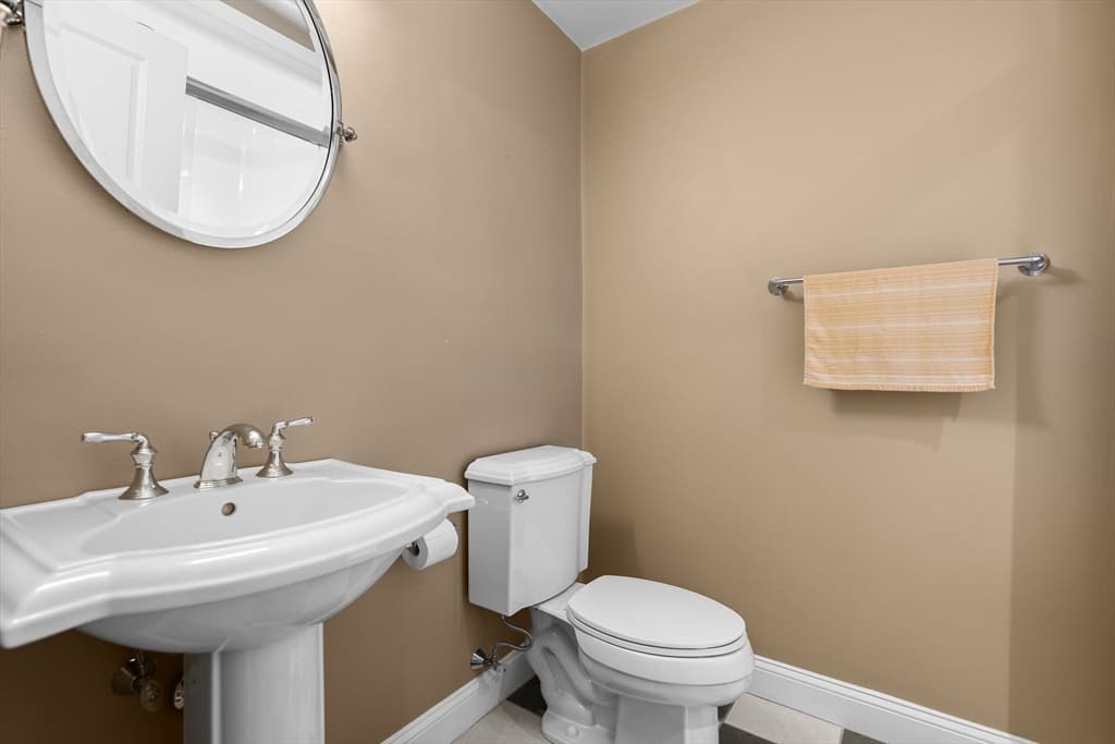 127 Johnson Woods Dr # 127, Reading MA 01867 photo 35