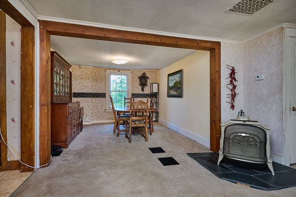 666 Montgomery Rd, Westfield MA 01085 photo 17