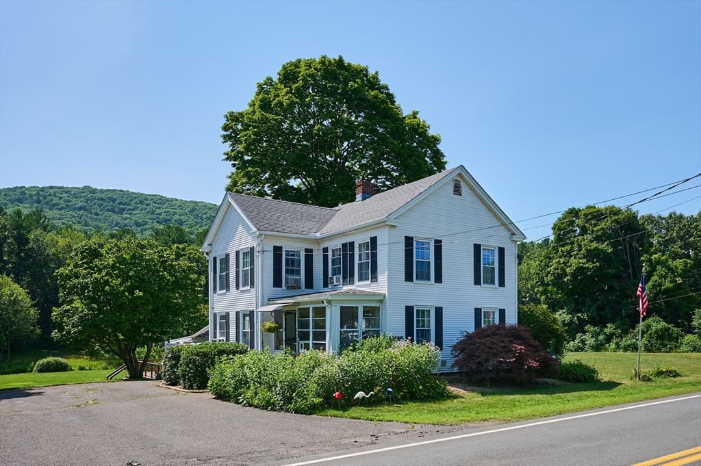 666 Montgomery Rd, Westfield MA 01085