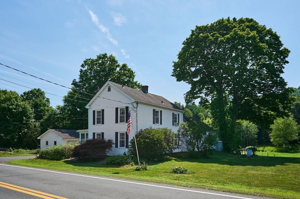 666 Montgomery Rd, Westfield MA 01085 photo 4