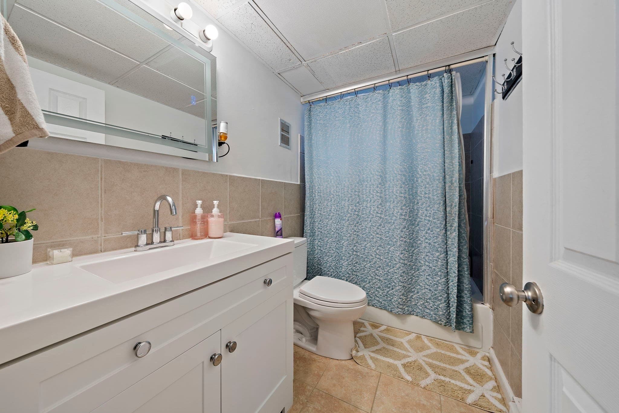 Condominium at 8 Royal Dane Dr # 65, Marshfield MA 02050, Marshfield, photo 14 of 21