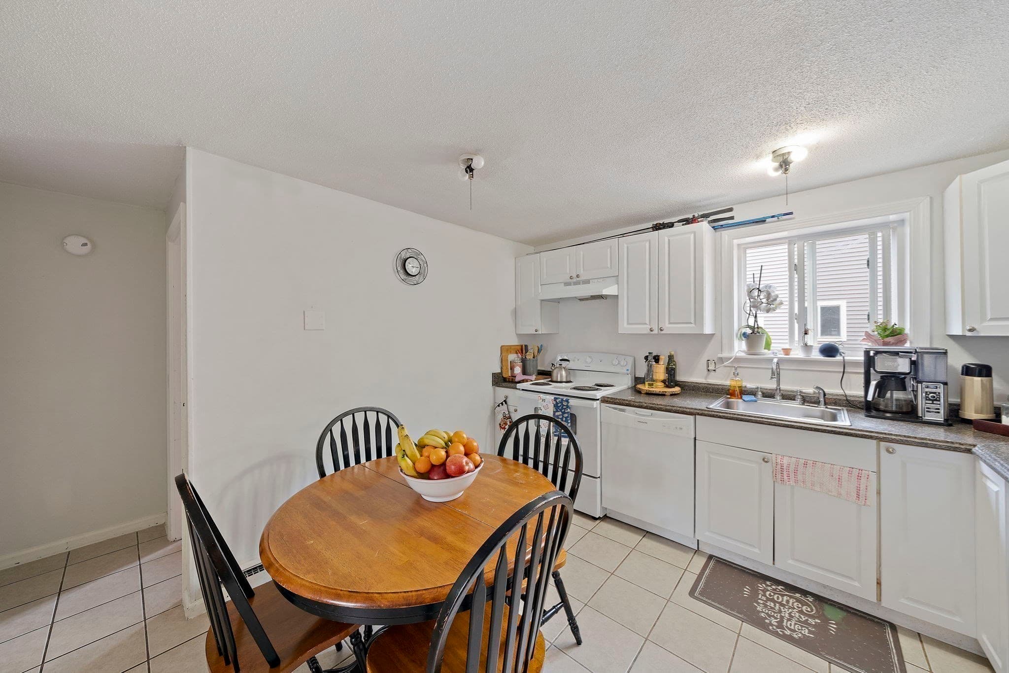 Condominium at 8 Royal Dane Dr # 65, Marshfield MA 02050, Marshfield, photo 4 of 21