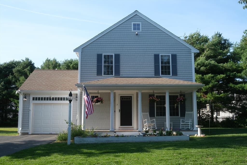 7 Bluestone Ter, Sandwich MA 02537