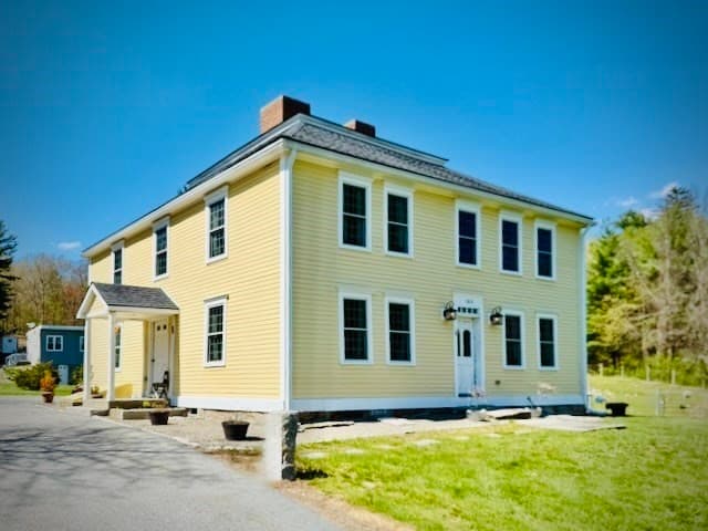 183 Main St, Boylston MA 01505