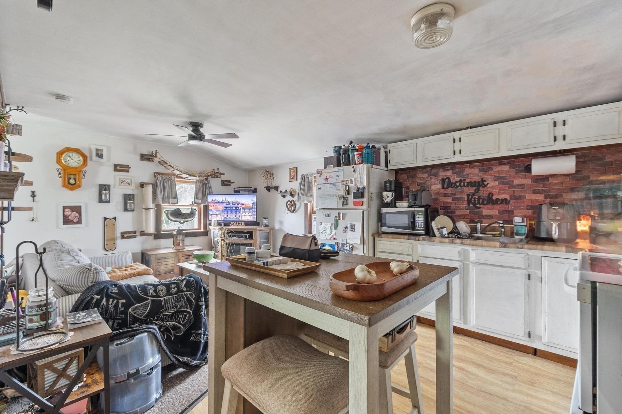 5-9 Family at 50 Exchange St, Athol MA 01331, photo 26 of 42