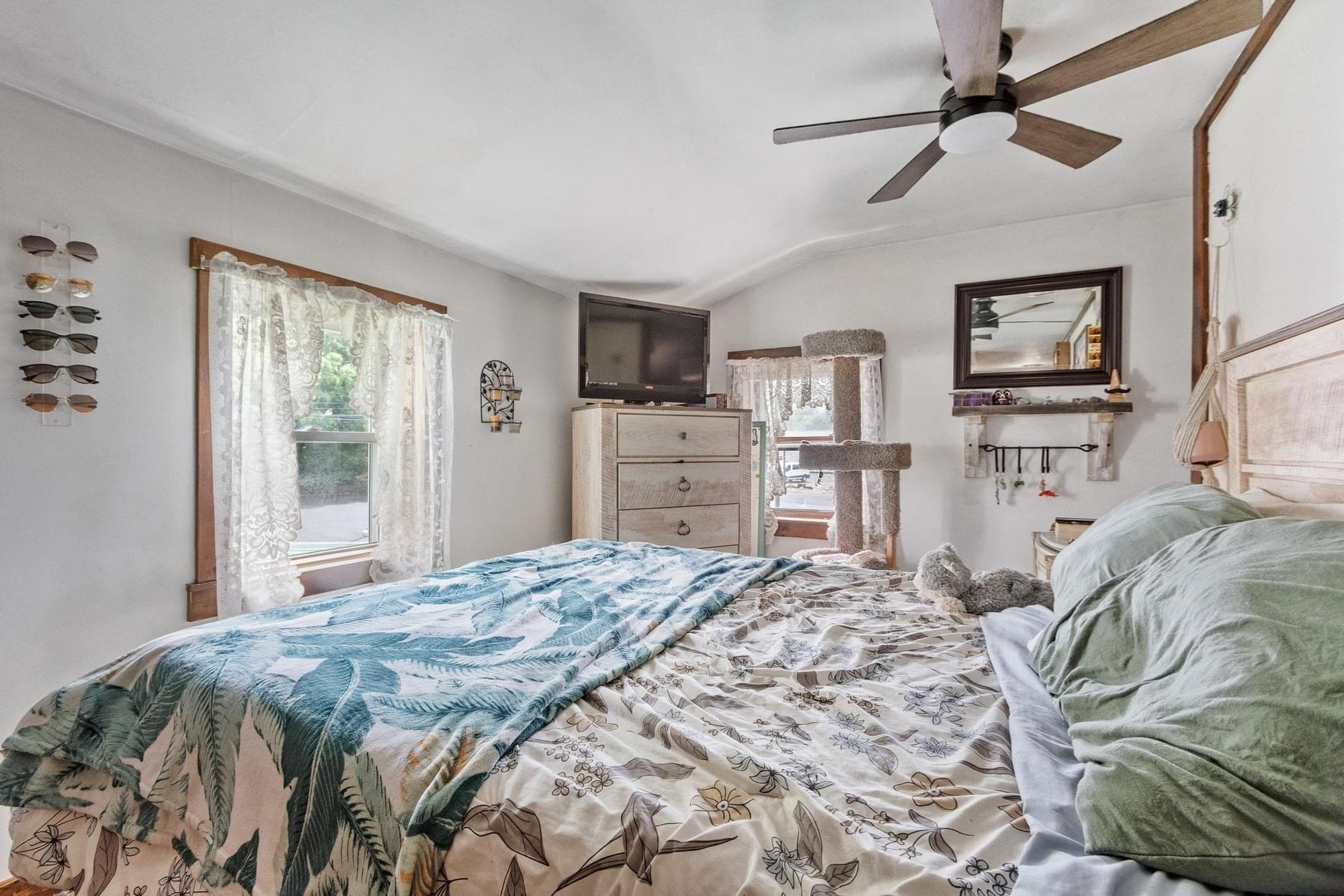 5-9 Family at 50 Exchange St, Athol MA 01331, photo 30 of 42