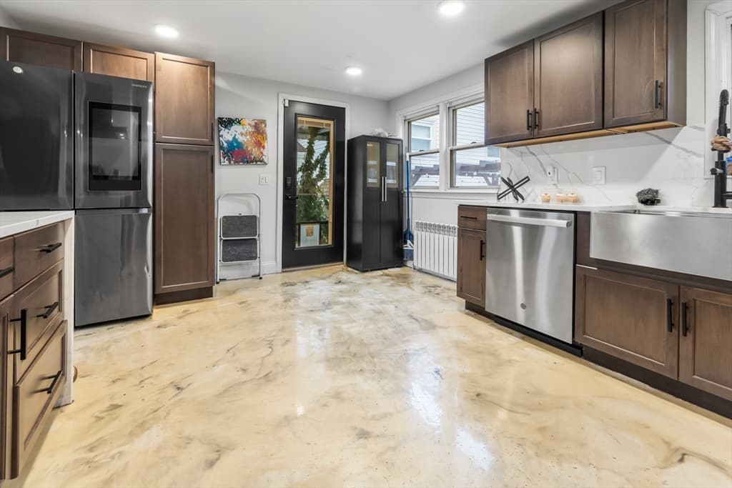 218 Warren, Watertown MA 02472 photo 7