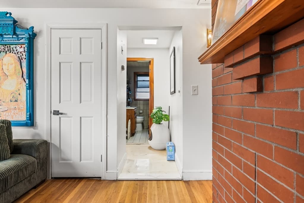 218 Warren, Watertown MA 02472 photo 15