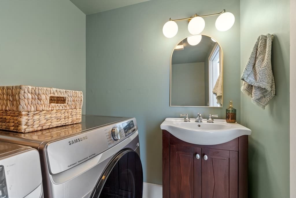 36 Pleasant St, Ayer MA 01432 photo 12