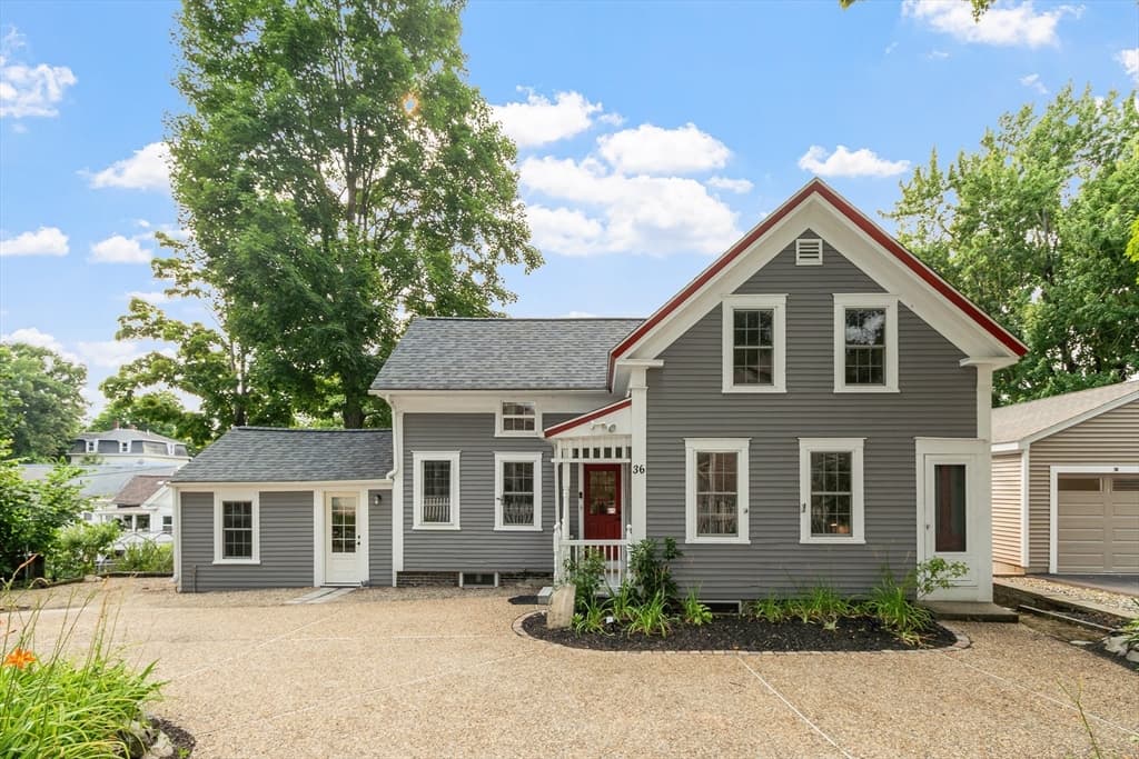 36 Pleasant St, Ayer MA 01432