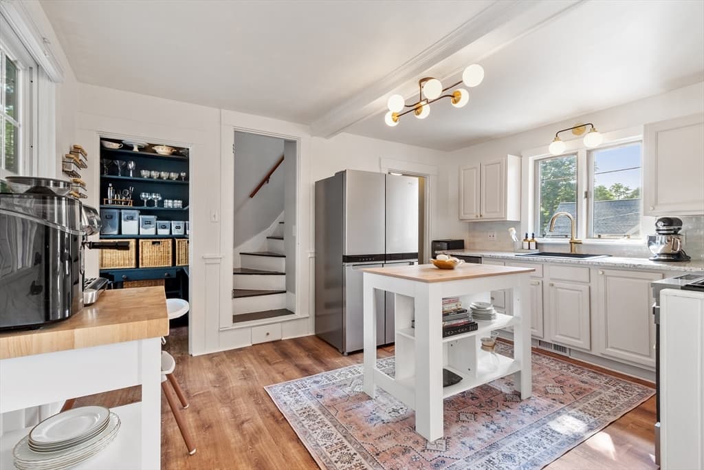 36 Pleasant St, Ayer MA 01432 photo 5