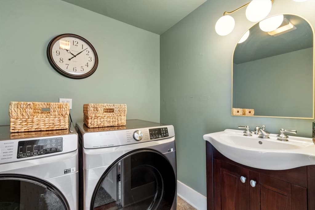 36 Pleasant St, Ayer MA 01432 photo 11