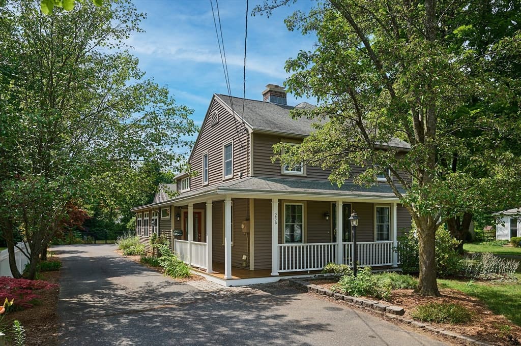 236 N. Maple St., Northampton MA 01062