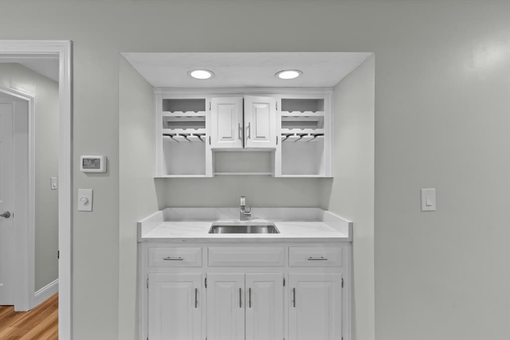 16 Dartmoor Dr, Shrewsbury MA 01545 photo 12