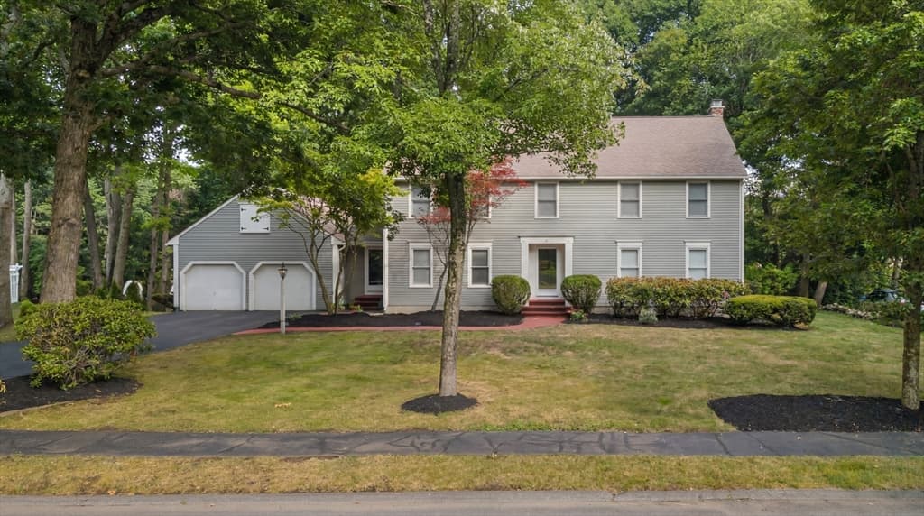 16 Dartmoor Dr, Shrewsbury MA 01545