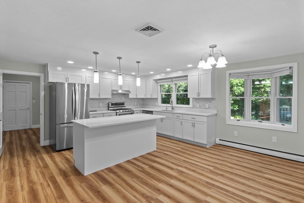 16 Dartmoor Dr, Shrewsbury MA 01545 photo 5