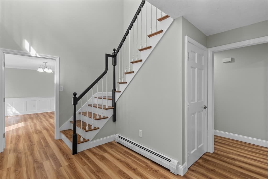 16 Dartmoor Dr, Shrewsbury MA 01545 photo 4
