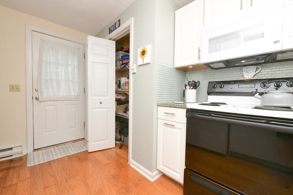 3 Village Green Dr # 3B, Bourne MA 02562 photo 7