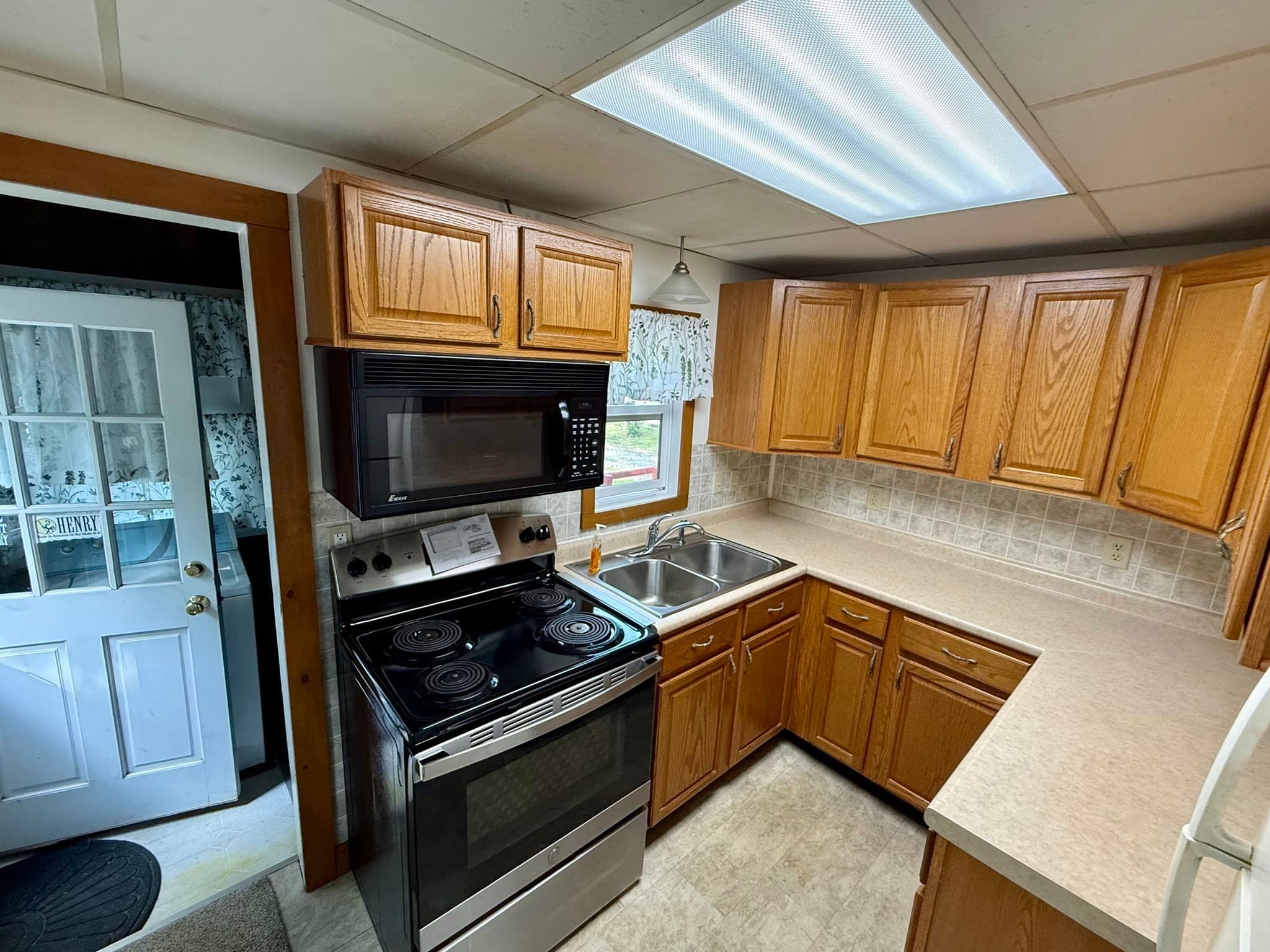 Single Family Residence at 8 Union Rd, Wales MA 01081, Wales, photo 11 of 37
