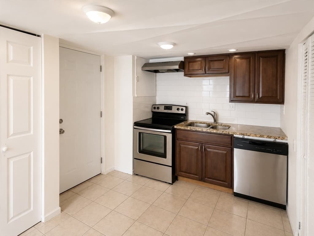 Single Family Residence at 12 Platt Road, Boston MA 02135, Boston, photo 17 of 28