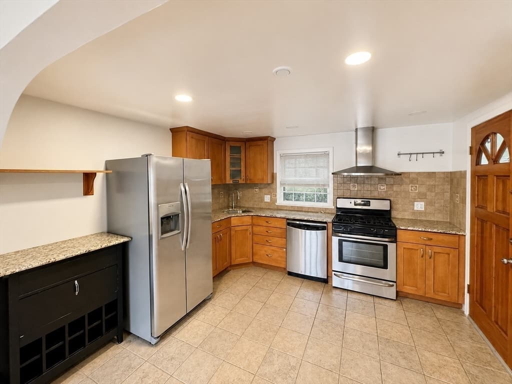 Single Family Residence at 12 Platt Road, Boston MA 02135, Boston, photo 3 of 28
