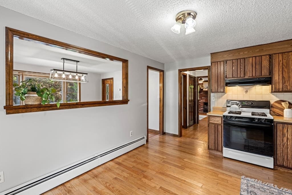 89 W Meadow Rd, Lowell MA 01854 photo 13