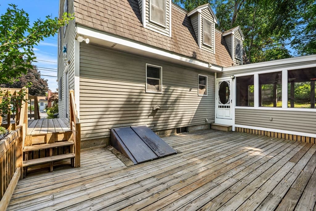 89 W Meadow Rd, Lowell MA 01854 photo 36