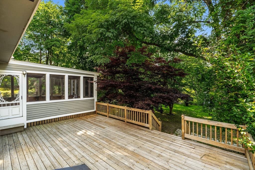 89 W Meadow Rd, Lowell MA 01854 photo 37