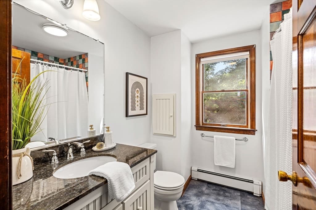 89 W Meadow Rd, Lowell MA 01854 photo 29