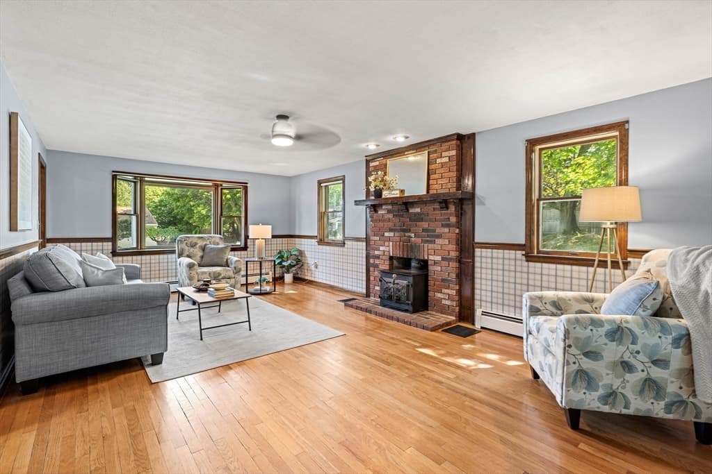 89 W Meadow Rd, Lowell MA 01854 photo 8