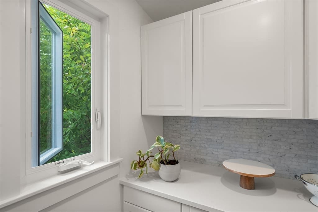 7 Russell Street # 3, Cambridge MA 02140 photo 9
