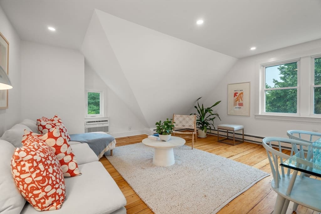7 Russell Street # 3, Cambridge MA 02140 photo 4