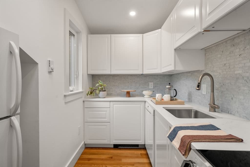 7 Russell Street # 3, Cambridge MA 02140 photo 8