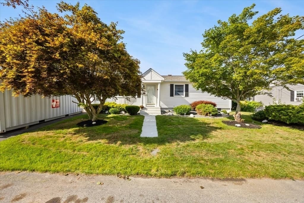 82 Midland Rd, Somerset MA 02726 photo 3