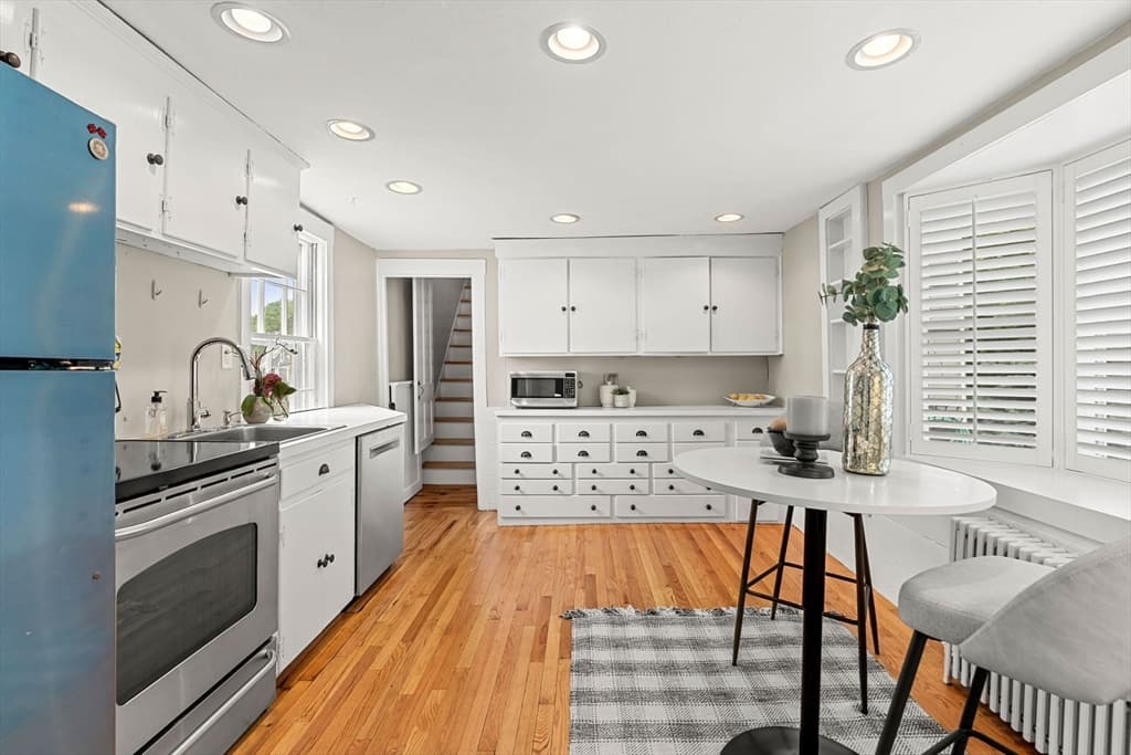 Single Family Residence at 14 Linden Street, Marblehead MA 01945, Marblehead, photo 17 of 38