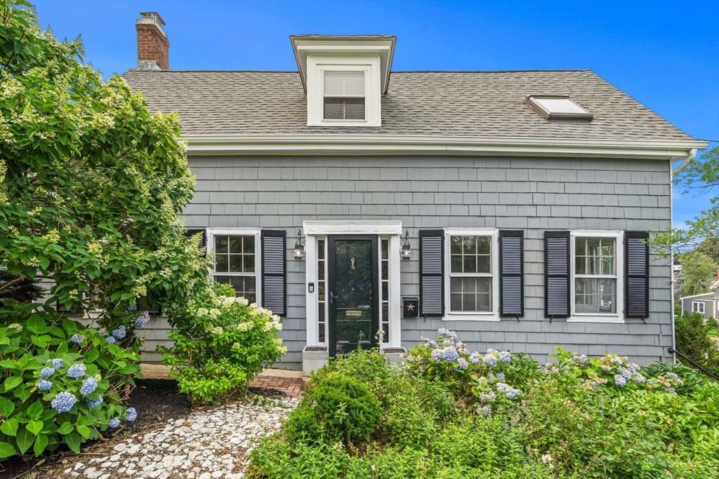 14 Linden Street, Marblehead MA 01945