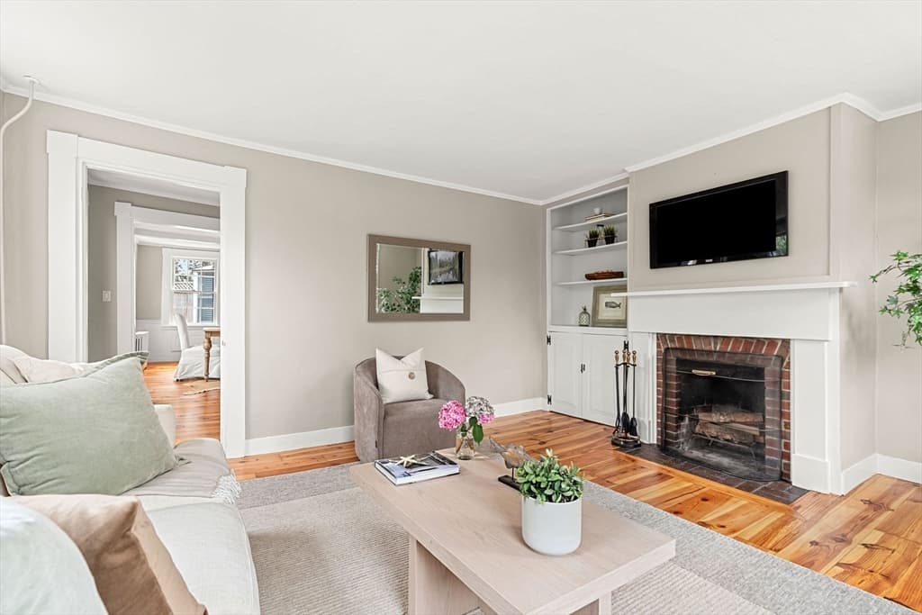 Single Family Residence at 14 Linden Street, Marblehead MA 01945, Marblehead, photo 4 of 38