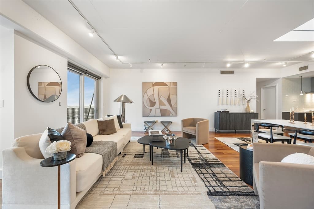 Condominium at 25 Channel Center St # 201, Boston MA 02210, Boston, photo 6 of 16