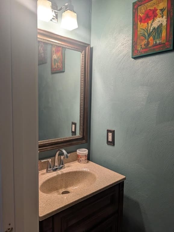 18 Windsor Ave, Lynn MA 01902 photo 9