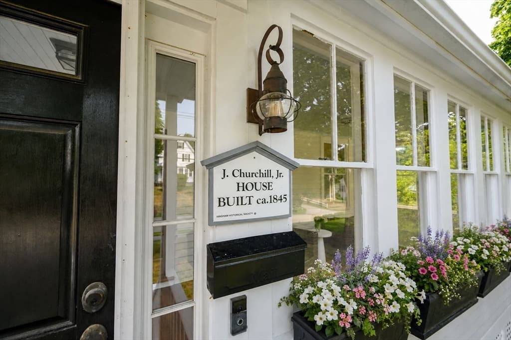 19 Hersey St, Hingham MA 02043 photo 2
